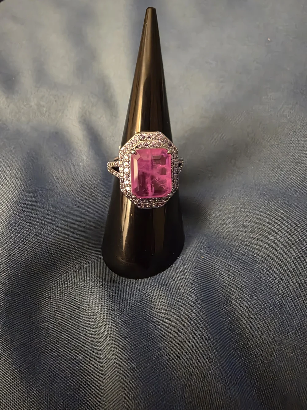 BP Elegant Pink Gemstone Halo Cocktail Ring